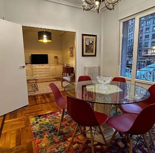 Fantástico En El Centro De * Bilbau